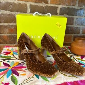 Gianni Bini Brown Velvet Mary Jane Block Heels